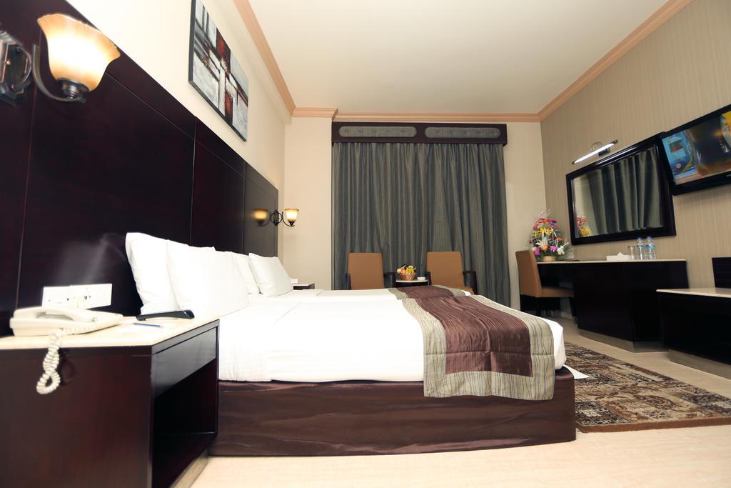 Signature Inn Al Riqqa Dubaj Zewnętrze zdjęcie