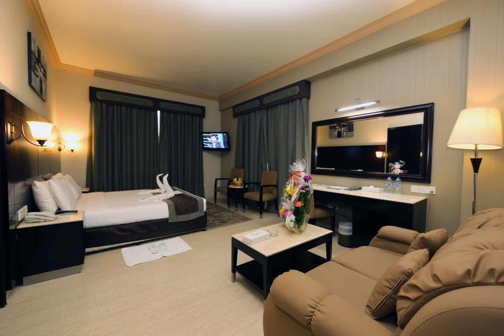 Signature Inn Al Riqqa Dubaj Zewnętrze zdjęcie